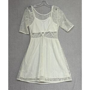 Minkpink Women's 1/2 Sleeve White Lace Formal Dress Size XS #64118